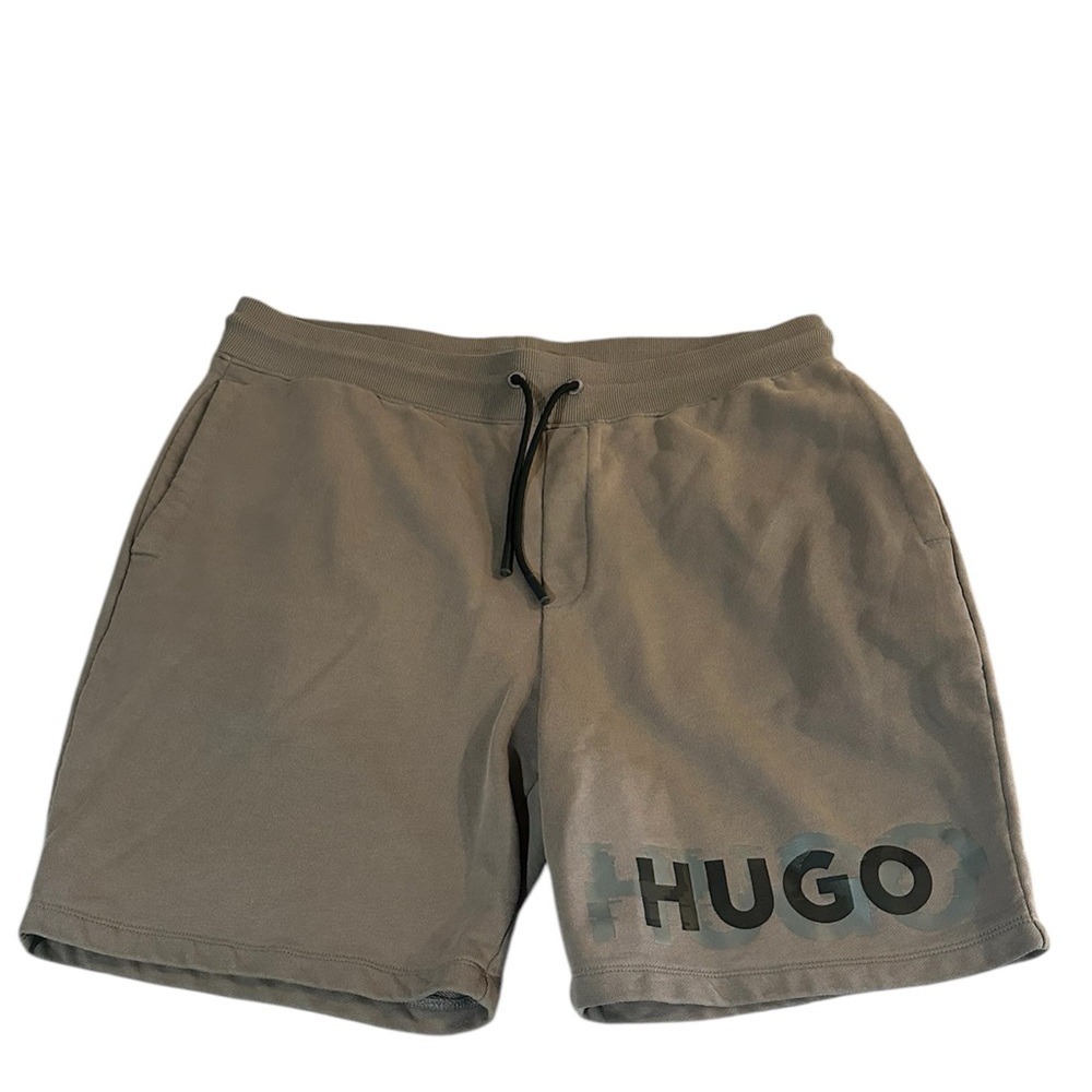 Hugo Boss Men's "Dilton" green Casual Shorts